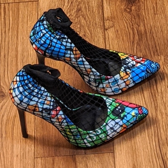 Privileged Shoes - Privilege Nana Cartoon Theme Fishnet Pumps